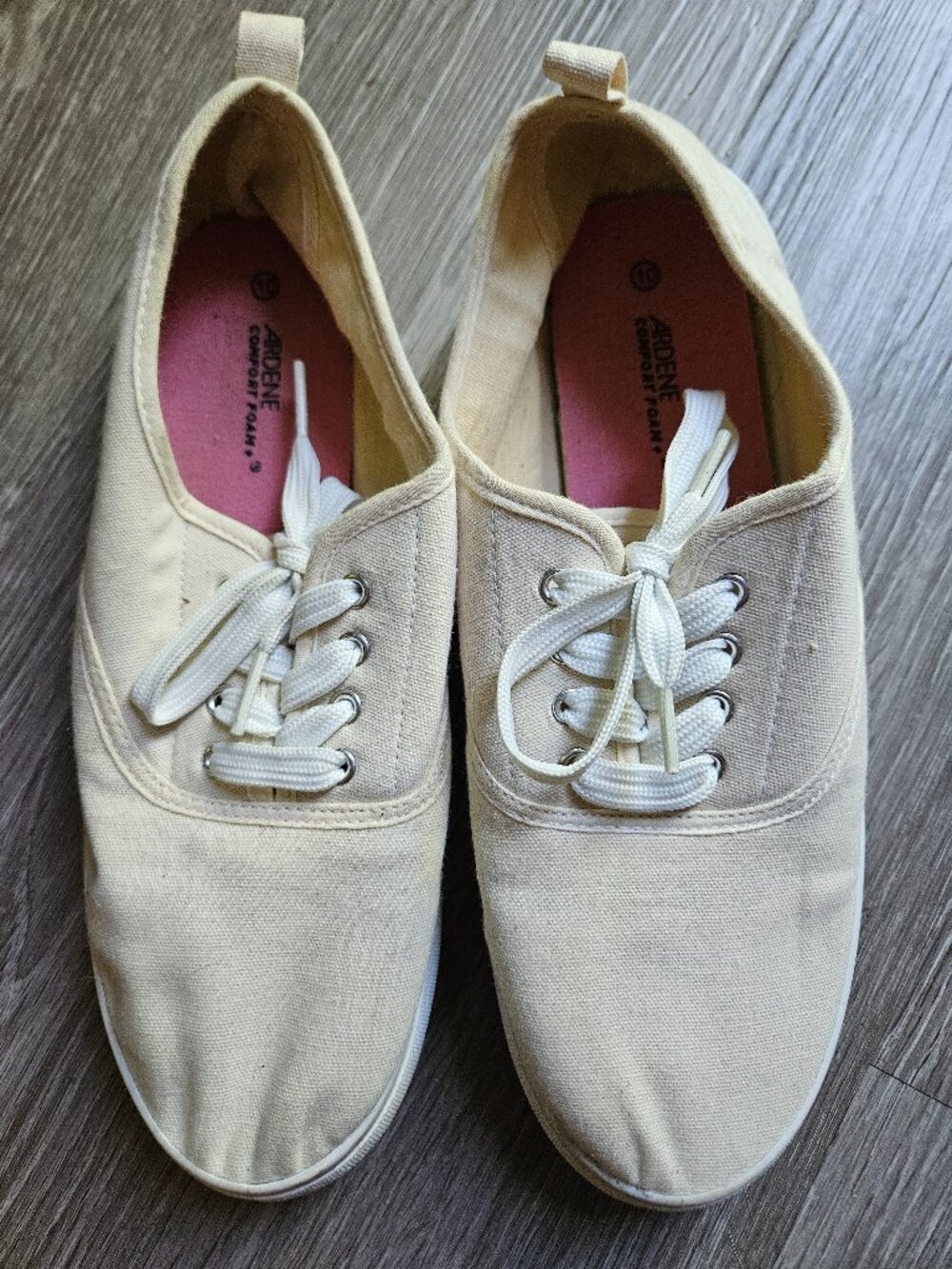 Ardene comfort foam sneakers